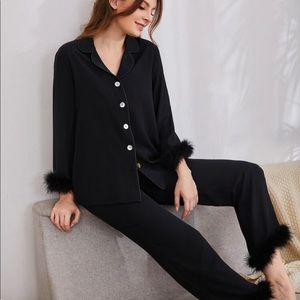 Pajama set with Feather trim